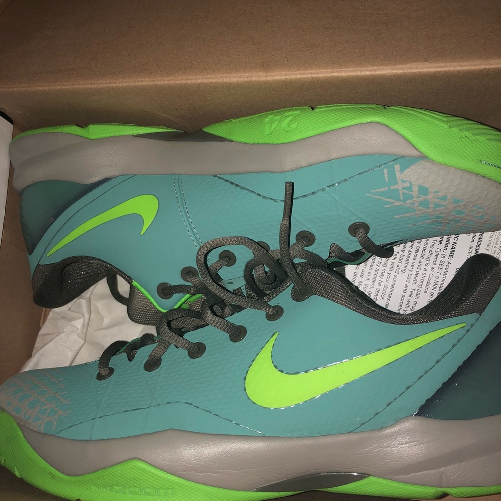 Nike Kobe Zoom Venomenon 4